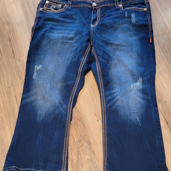 Plus Size Women's Jeans - Size 24 - Picture 3 of 10